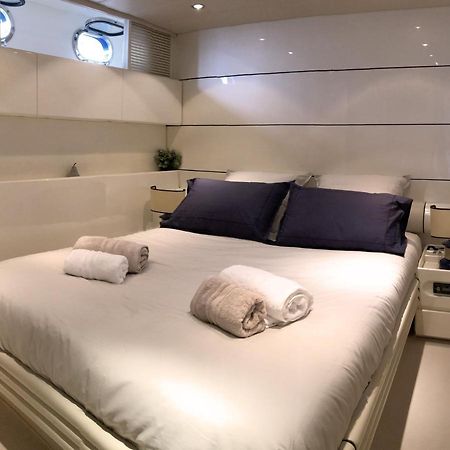 אמפוריבראבה Home Sweet Boat - Chambres D'Hotes מראה חיצוני תמונה