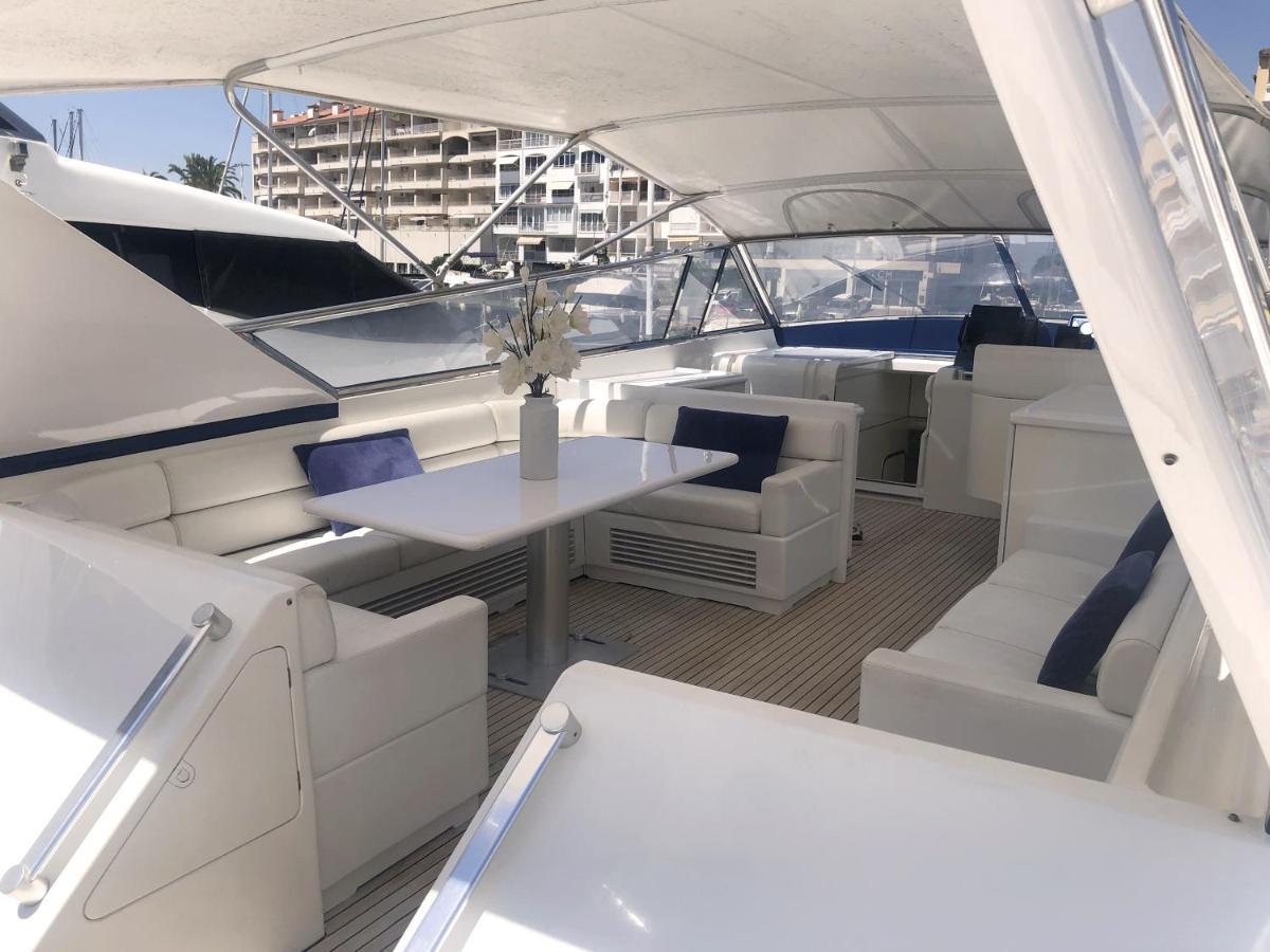 אמפוריבראבה Home Sweet Boat - Chambres D'Hotes מראה חיצוני תמונה